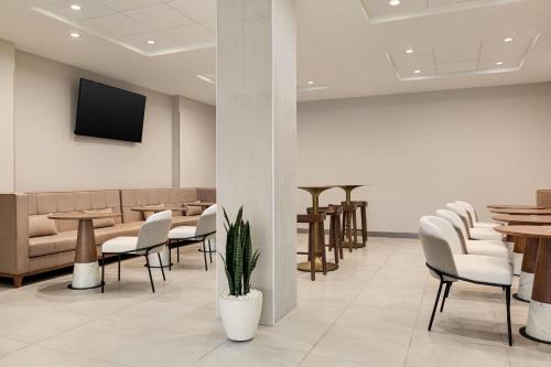 Food and beverages, Wyndham Garden Atlanta Airport in Atlanta (GA) Food and beverages, Wyndham Garden Atlanta Airport in Atlanta (GA)