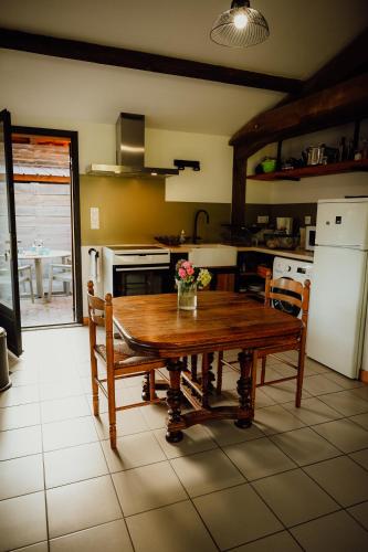 La Fournière de Jean - La Téouleyre (La Fourniere de Jean - La Teouleyre) in St Julien En Born La Fournière de Jean - La Téouleyre (La Fourniere de Jean - La Teouleyre) in St Julien En Born