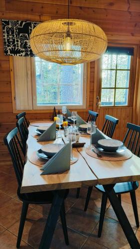 Parimokki Kaarni - 1km Yllaksen rinteisiin in Yllasjarvi Parimokki Kaarni - 1km Yllaksen rinteisiin in Yllasjarvi