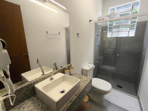 Shower, Paqueta · Paqueta 2 quartos - AC , Wi-Fi e Churrasqueira! in Ilha de Paqueta Shower, Paqueta · Paqueta 2 quartos - AC , Wi-Fi e Churrasqueira! in Ilha de Paqueta