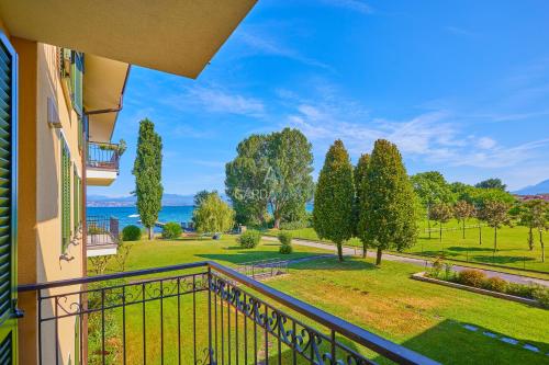 Erkély/terasz, Lisbona Apartment - Terrazza Vista Lago a Sirmione in Colombare di Sirmione Erkély/terasz, Lisbona Apartment - Terrazza Vista Lago a Sirmione in Colombare di Sirmione