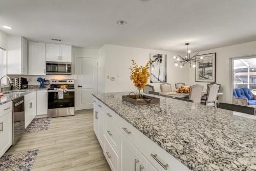 Fish and Swim Waterfront Home with Dock in Cape Coral in كاب كورال Fish and Swim Waterfront Home with Dock in Cape Coral in كاب كورال