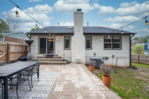 Tranquil Light-Filled Retreat 3BR Ranch in Sayward Drive Tranquil Light-Filled Retreat 3BR Ranch in Sayward Drive