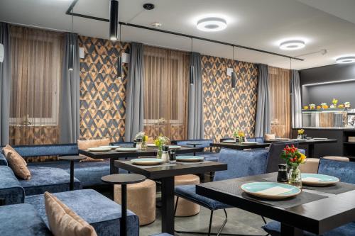 Ételek és italok, We rooms Hotel in Karben Ételek és italok, We rooms Hotel in Karben