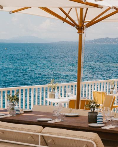 مطعم, Les Roches Rouges, a Beaumier hotel in سانت - رافائيل مطعم, Les Roches Rouges, a Beaumier hotel in سانت - رافائيل