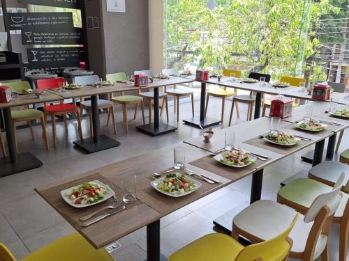 Meeting room / ballrooms, ibis Mexico Tlalnepantla in Tlalnepantla Meeting room / ballrooms, ibis Mexico Tlalnepantla in Tlalnepantla