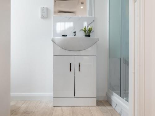 浴室, Hilltop Apartment 8 - Uk50600 in 厄爾希爾頓 浴室, Hilltop Apartment 8 - Uk50600 in 厄爾希爾頓