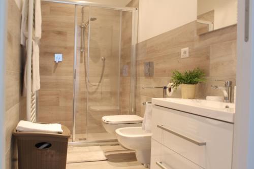 Bathroom, meschihouse - Da Vinci 35 in Malgrate Bathroom, meschihouse - Da Vinci 35 in Malgrate