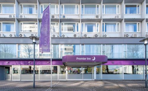 Зовнішній вигляд готелю, Premier Inn Saarbrücken City Centre in Саарбрюкен Зовнішній вигляд готелю, Premier Inn Saarbrücken City Centre in Саарбрюкен