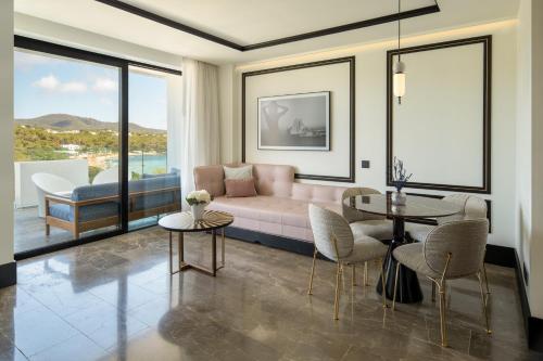 Létesítmények, Bless Hotel Ibiza - The Leading Hotels of The World in Santa Eularia des Riu Létesítmények, Bless Hotel Ibiza - The Leading Hotels of The World in Santa Eularia des Riu