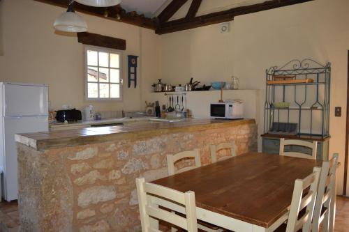 A szálláshely kívülről, Gite Le Pêcher - Proche Sarlat (Gite Le Pecher - Proche Sarlat) in Jayac A szálláshely kívülről, Gite Le Pêcher - Proche Sarlat (Gite Le Pecher - Proche Sarlat) in Jayac