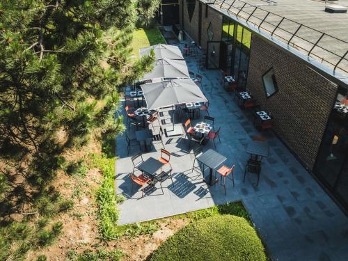 Restaurant, Hotel Mercure Caen Cote de Nacre Herouville-Saint-Clair in Caen Restaurant, Hotel Mercure Caen Cote de Nacre Herouville-Saint-Clair in Caen