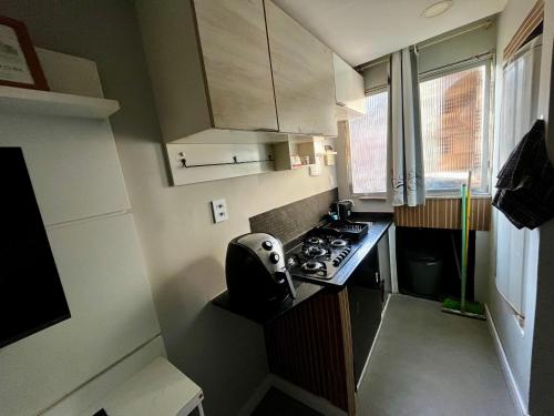 Kitchen, Rocinha Apart in Rocinha Kitchen, Rocinha Apart in Rocinha