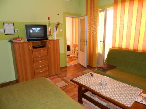 Cora Centru Pitesti in Pitesti Cora Centru Pitesti in Pitesti