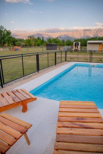 مسبح, Aires de Paz in Las Calles مسبح, Aires de Paz in Las Calles