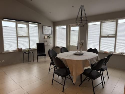 Létesítmények, Cozy family home with hot tub in Hveragerdhi Létesítmények, Cozy family home with hot tub in Hveragerdhi