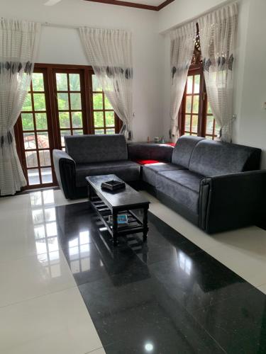 Casa Bianconera in Homagama Casa Bianconera in Homagama