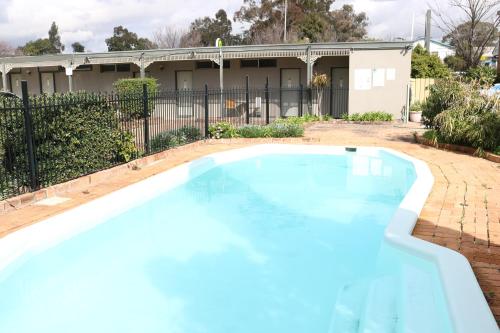 Swimming pool, Hermitage Motel in Muswellbrook Swimming pool, Hermitage Motel in Muswellbrook
