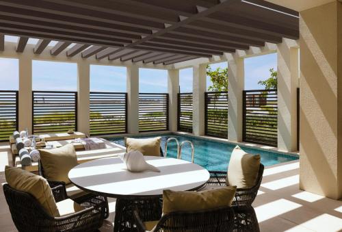 Jumeirah Gulf of Bahrain in 잘락 Jumeirah Gulf of Bahrain in 잘락