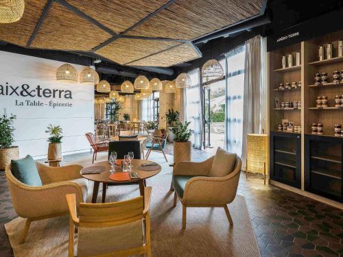 Restaurant, Hotel Mercure Cannes Mandelieu in Cannes La Bocca Restaurant, Hotel Mercure Cannes Mandelieu in Cannes La Bocca