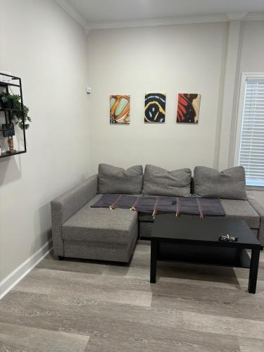 Welcome to this Modern listing in the Heart Of ATL in Vine City Welcome to this Modern listing in the Heart Of ATL in Vine City