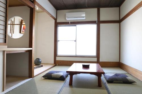 Guestroom, Guest House Kagaribi in Adachi Guestroom, Guest House Kagaribi in Adachi