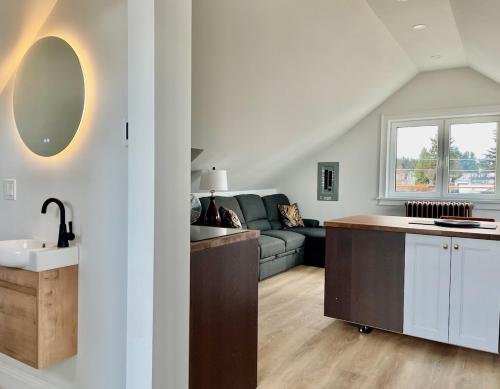 The Golden Sky Sanctuary at the Algonquin Residence in Prince Rupert The Golden Sky Sanctuary at the Algonquin Residence in Prince Rupert