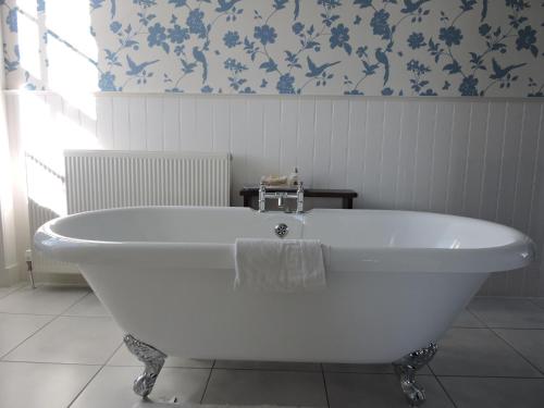 Bathroom, Whitehouse Country House in Saint Boswells Bathroom, Whitehouse Country House in Saint Boswells