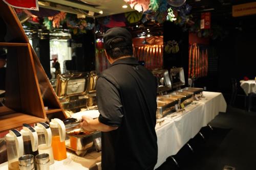 Restauracja, THE STAR HOTEL - PHU MY HUNG, HO CHI MINH (Korean Buffet Breakfast) in Dzielnica 7. Restauracja, THE STAR HOTEL - PHU MY HUNG, HO CHI MINH (Korean Buffet Breakfast) in Dzielnica 7.