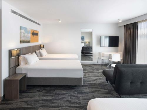 Mercure Sydney Blacktown in Blacktown Mercure Sydney Blacktown in Blacktown