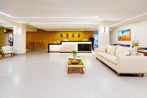 Lobby, El Aram Beach Express in Ponta da Terra Lobby, El Aram Beach Express in Ponta da Terra