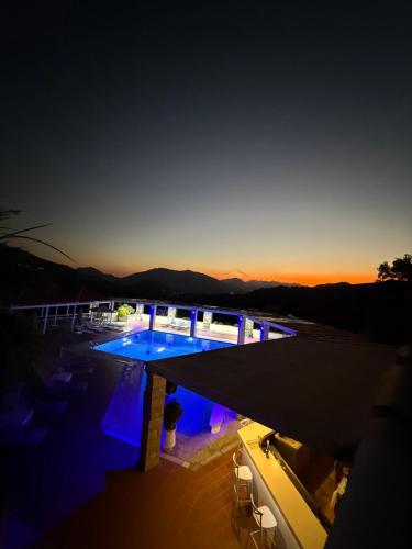 Rastoni in Lampi Rastoni in Lampi