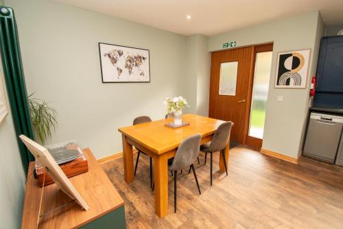 Inverness Holiday House - 2 Bedroom in เวสต์ฮิล Inverness Holiday House - 2 Bedroom in เวสต์ฮิล