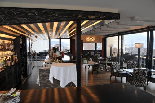 בר/טרקלין, Hotel Astoria in אולטן בר/טרקלין, Hotel Astoria in אולטן