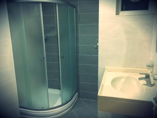 This photo about Fareeq Hotel shared on HyHotel.com