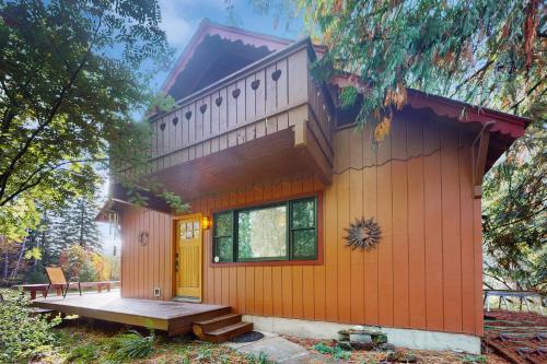 Little Sand Creek Chalet in Sandpoint Little Sand Creek Chalet in Sandpoint