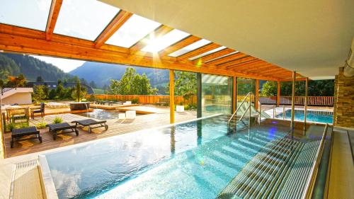 Плувен басейн, Hotel NockResort in Бад Клайнкирххайм Плувен басейн, Hotel NockResort in Бад Клайнкирххайм