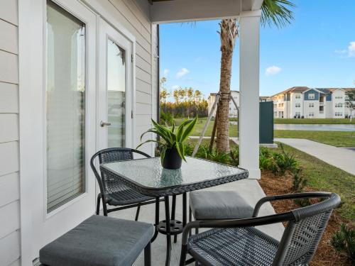 Pool - Luxury - 1st Floor - Gym - Nature Trails - Bikes in Yulee Pool - Luxury - 1st Floor - Gym - Nature Trails - Bikes in Yulee