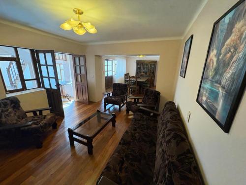 Casa independiente con 4 dormitorios in Potosi Casa independiente con 4 dormitorios in Potosi