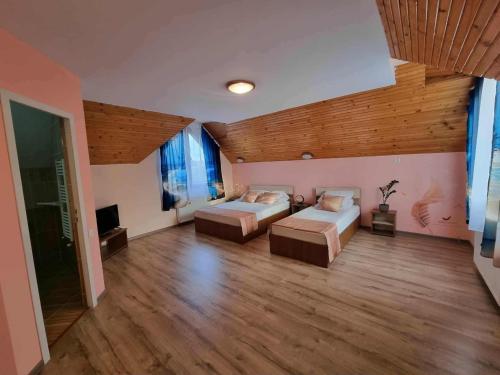 Elysium Zenith Estate in 下科爾努 Elysium Zenith Estate in 下科爾努