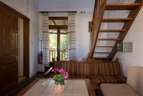 This photo about Proimos Maisonnettes shared on HyHotel.com