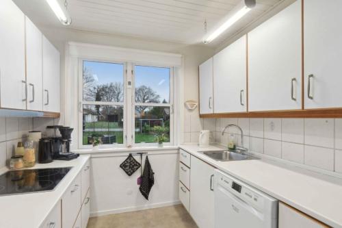 Comoditats, Lovely Holiday Home By The Limfjord in Egense Comoditats, Lovely Holiday Home By The Limfjord in Egense