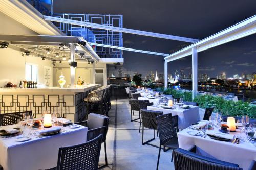 Restaurant, Riva Arun Bangkok near Suankularb Witthayalai School Restaurant, Riva Arun Bangkok near Suankularb Witthayalai School