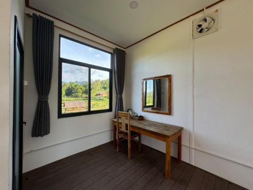 ເຂົ້າໜຽວຟາມສະເຕ-Kao Niaw Farmstay in Kouangxi Water Fall ເຂົ້າໜຽວຟາມສະເຕ-Kao Niaw Farmstay in Kouangxi Water Fall