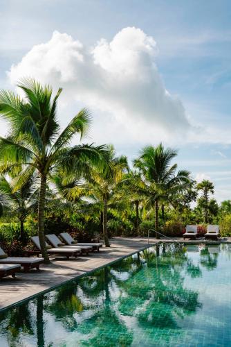 Swimming pool, Thala Tra Vinh in Cau Ke Swimming pool, Thala Tra Vinh in Cau Ke