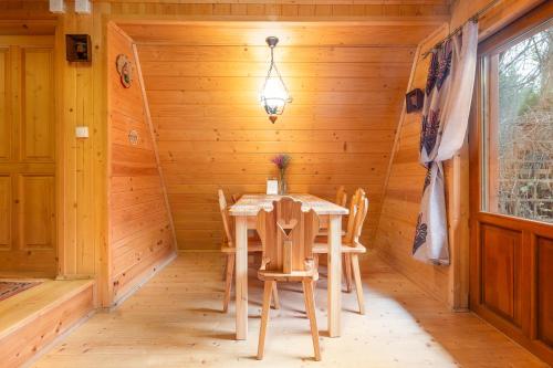 Domek z duszą i kominkiem w sercu Gorców w Łopusznej ,duży ogród a psy za darmo (Domek z dusza i kominkiem w sercu Gorcow w Lopusznej , przyjmujemy psy bezplatnie,duzy ogrodzony ogr) in Lopuszna Domek z duszą i kominkiem w sercu Gorców w Łopusznej ,duży ogród a psy za darmo (Domek z dusza i kominkiem w sercu Gorcow w Lopusznej , przyjmujemy psy bezplatnie,duzy ogrodzony ogr) in Lopuszna