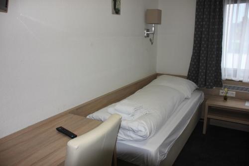Airport-Hotel zum Taubengrund in Kelsterbach Airport-Hotel zum Taubengrund in Kelsterbach