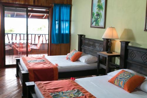 Hotel Isla inn in Puerto Viejo de Talamanca Hotel Isla inn in Puerto Viejo de Talamanca