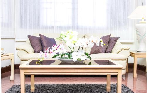 This photo about Mahogany Lodge & Annex shared on HyHotel.com