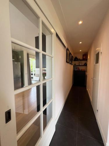 Prachtige, lichte condo met balkon in Boendermaker Prachtige, lichte condo met balkon in Boendermaker